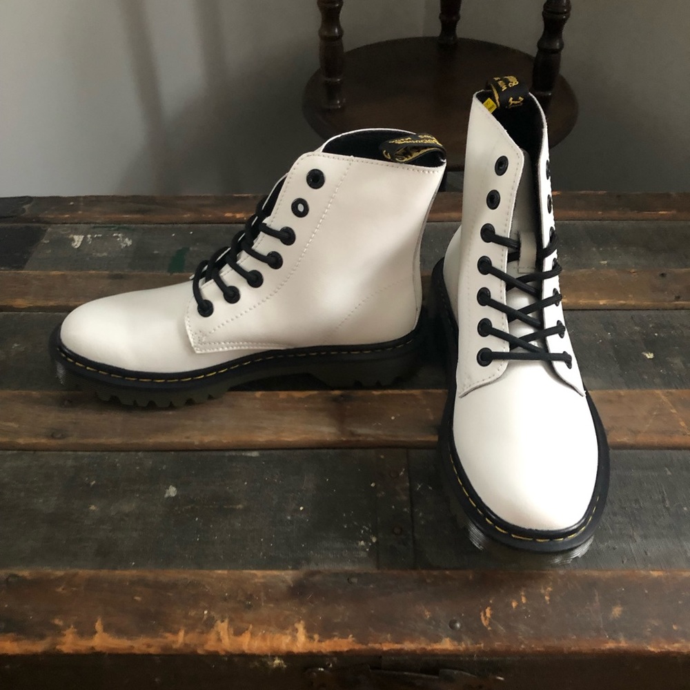 Dr. Martens - Luana - White - US Size 7